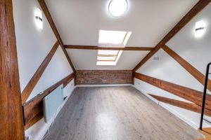 Photo 6- click for photo gallery